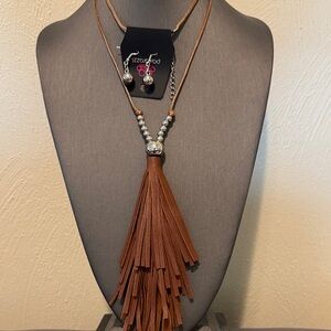 🍂Brown Tassel Necklace and Earring Set